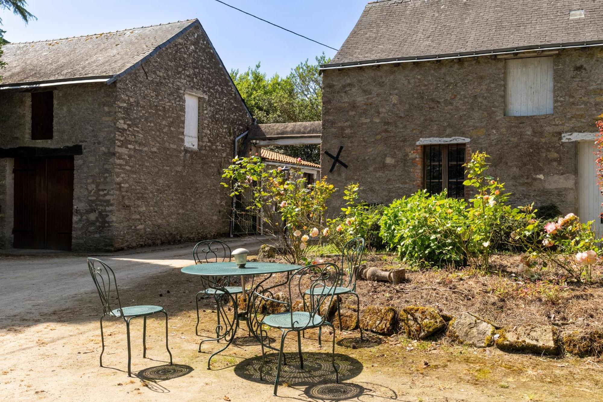 Manoir De L' Aisnerie - St Exupery Apartment Saint-Herblain Exterior photo